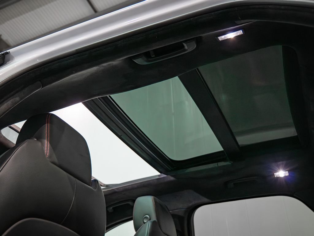 Used Jaguar F-Pace 2021 for sale - 76841449: Photo 3