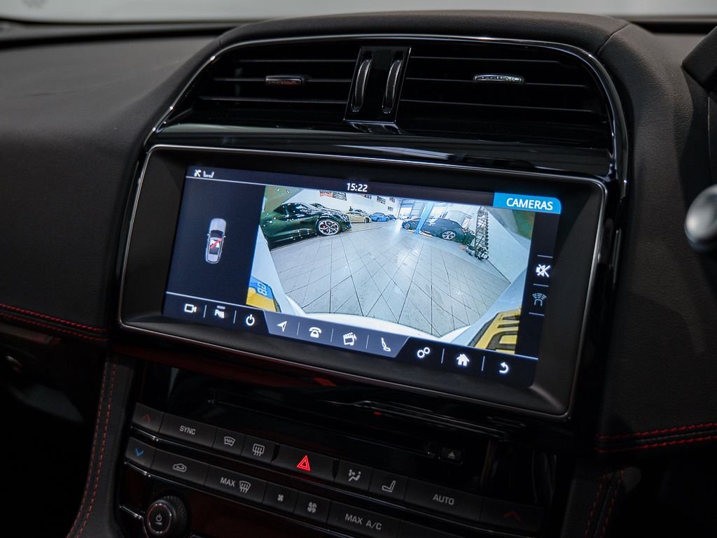 Used Jaguar F-Pace 2021 for sale - 76841449: Photo 4