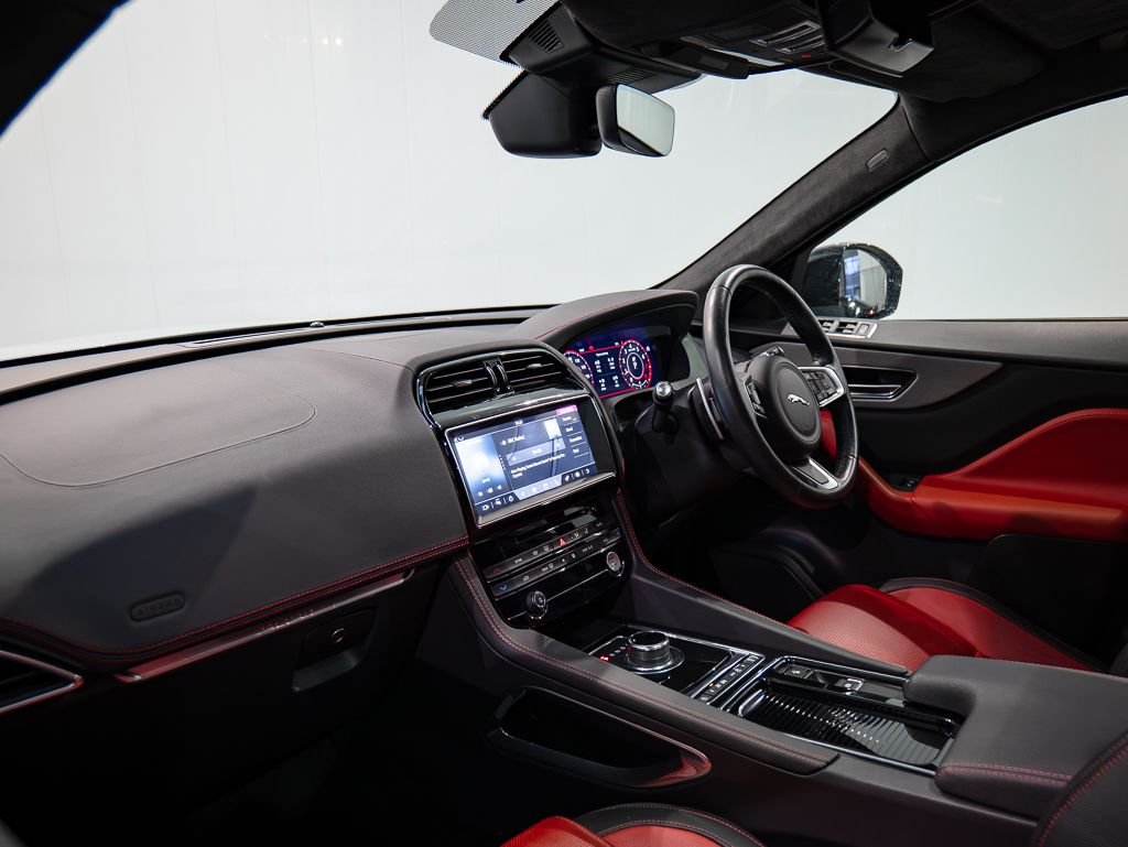 Used Jaguar F-Pace 2021 for sale - 76841449: Photo 41