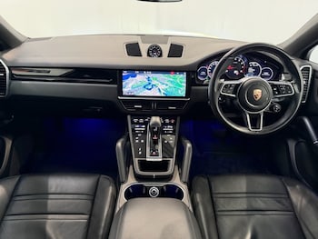 Used Porsche Cayenne 2020 for sale - 78479636: Photo