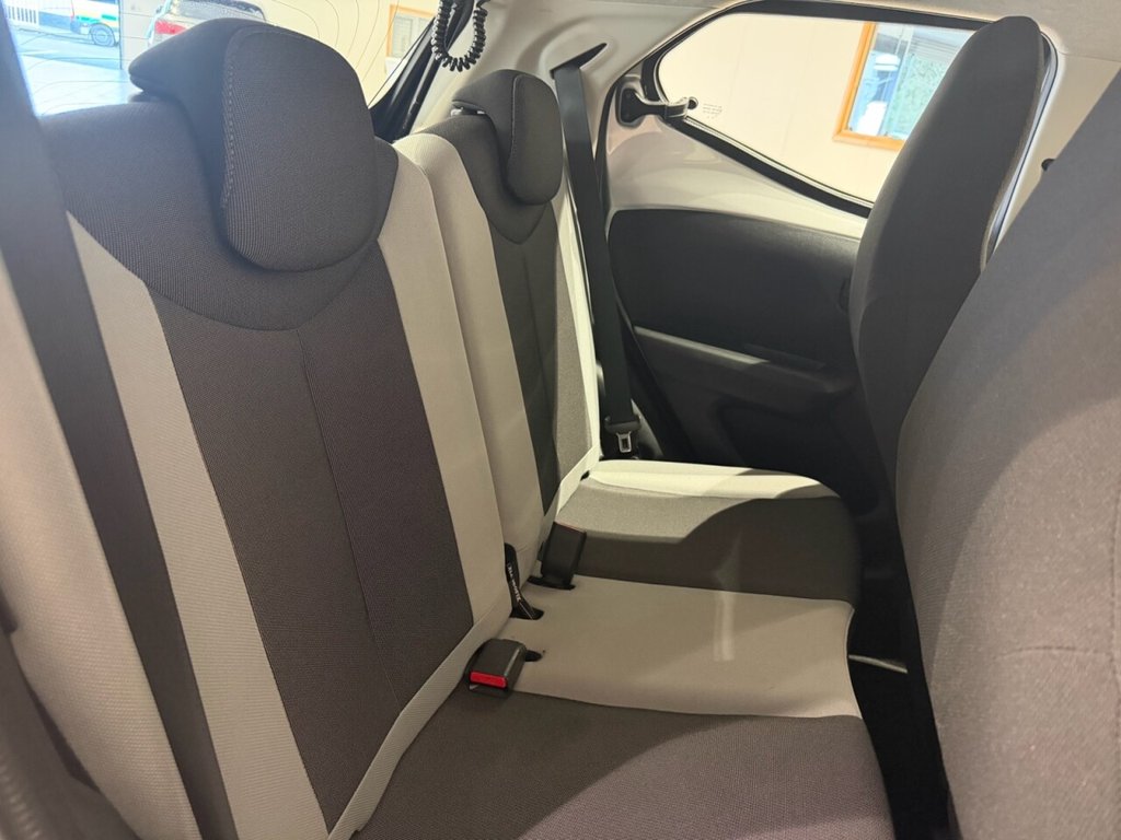 Used Toyota AYGO 2015 for sale - 77952609: Photo 15