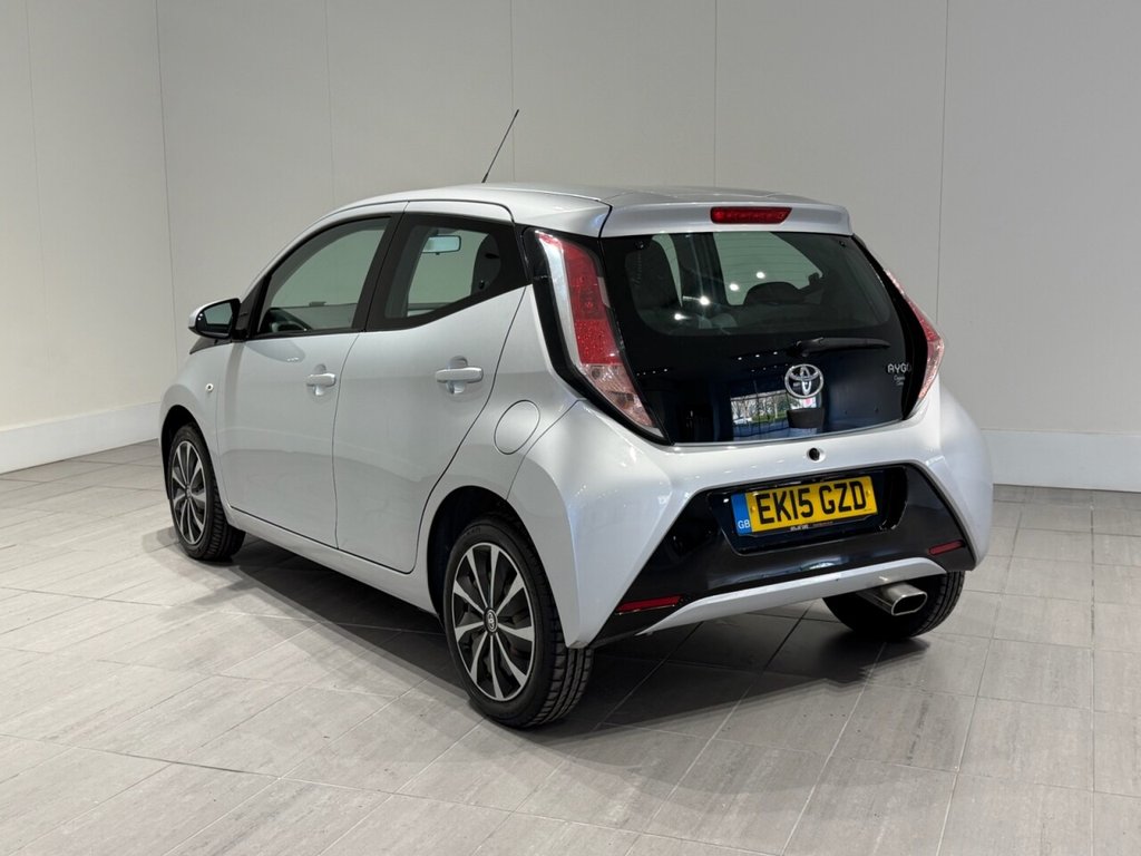 Used Toyota AYGO 2015 for sale - 77952609: Photo 8