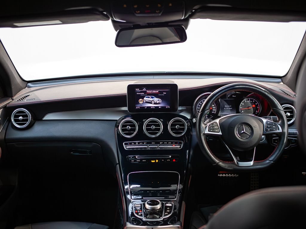 Used Mercedes-Benz GLC 2019 for sale - 76256649: Photo 2