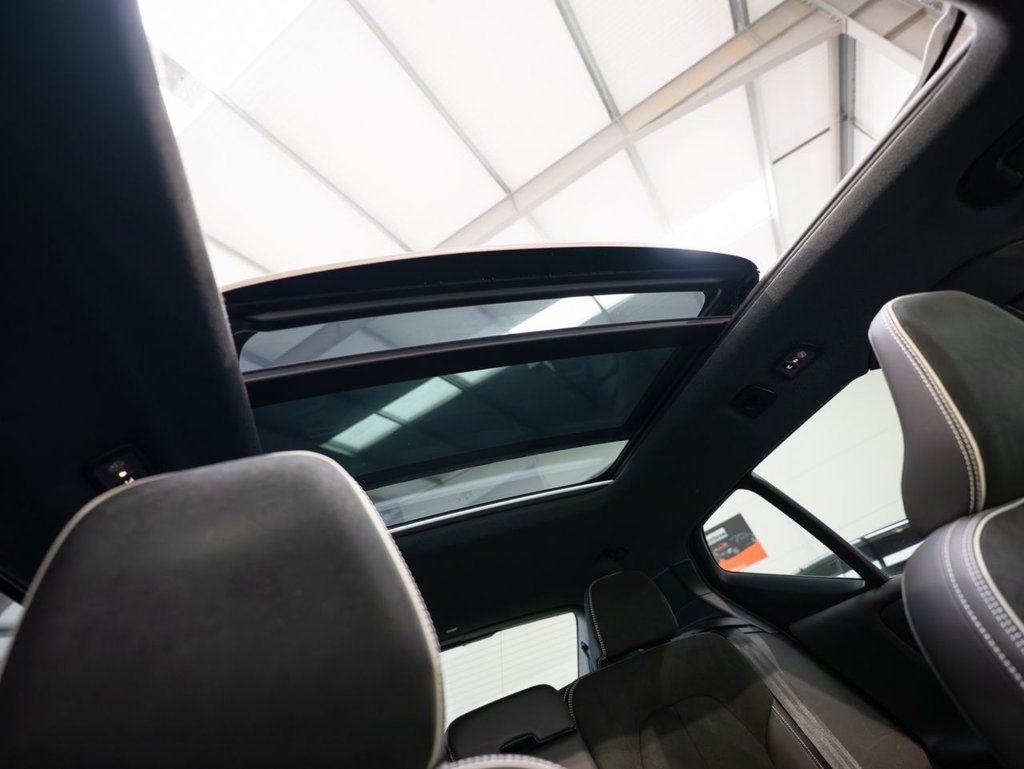 Used Volvo XC40 2022 for sale - 77165912: Photo 38