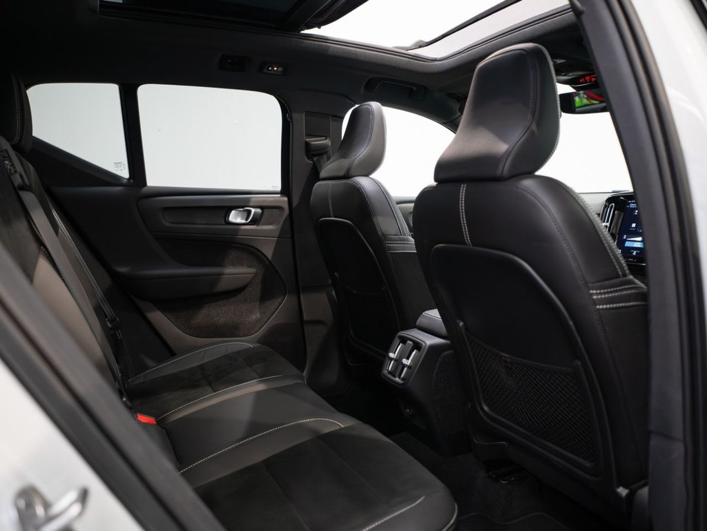 Used Volvo XC40 2022 for sale - 77165912: Photo 40