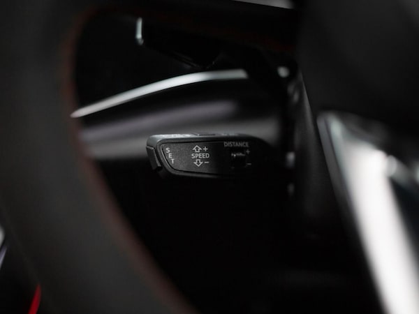 Used Audi RS Q8 2023 for sale - 75654443: Photo 24