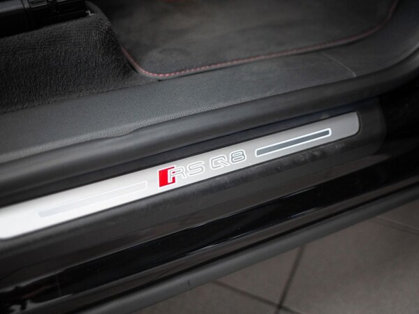 Used Audi RS Q8 2023 for sale - 75654443: Photo 42