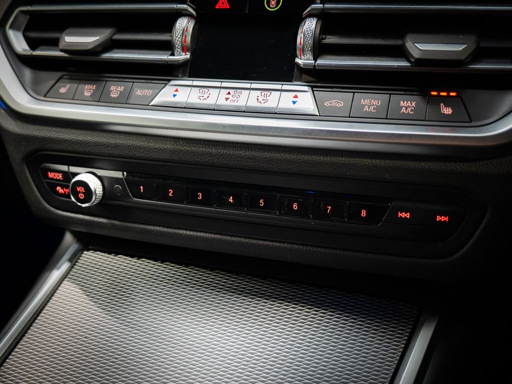 Used BMW 3 Series 2022 for sale - 76867829: Photo 30