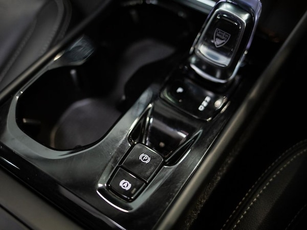 Used Volvo XC40 2019 for sale - 76256255: Photo 31