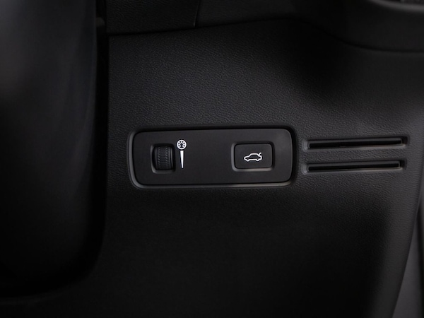 Used Volvo XC40 2019 for sale - 76256255: Photo 47