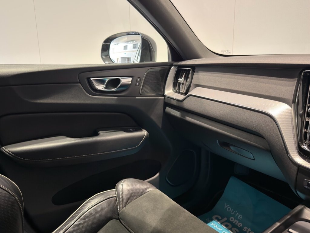 Used Volvo XC60 2019 for sale - 78044727: Photo 36