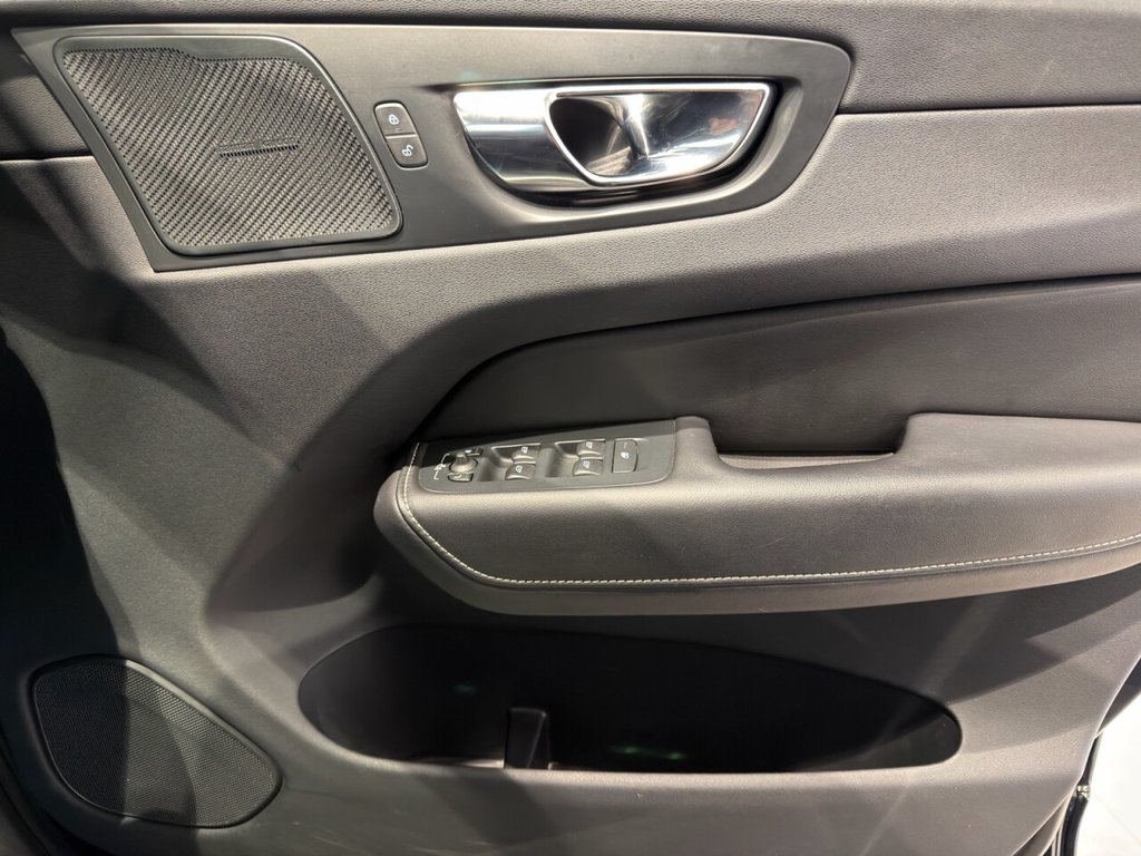 Used Volvo XC60 2019 for sale - 78044727: Photo 37