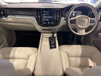 Used Volvo XC60 2019 for sale - 77897628: Photo