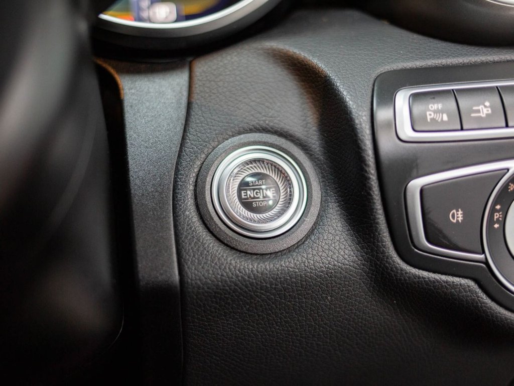 Used Mercedes-Benz C Class 2019 for sale - 76323072: Photo 44