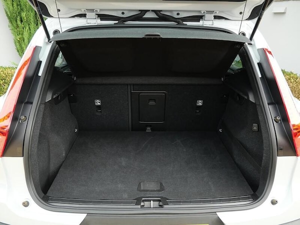 Used Volvo XC40 2020 for sale - 75704326: Photo 31