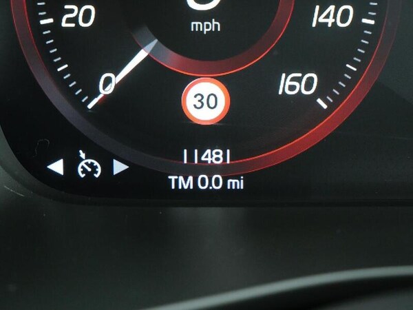 Used Volvo XC40 2020 for sale - 75704326: Photo 32