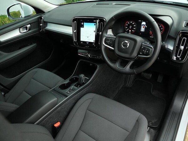 Used Volvo XC40 2020 for sale - 75704326: Photo 4