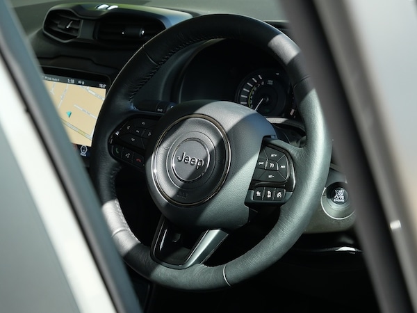 Used Jeep Renegade 2023 for sale - 75759970: Photo 8
