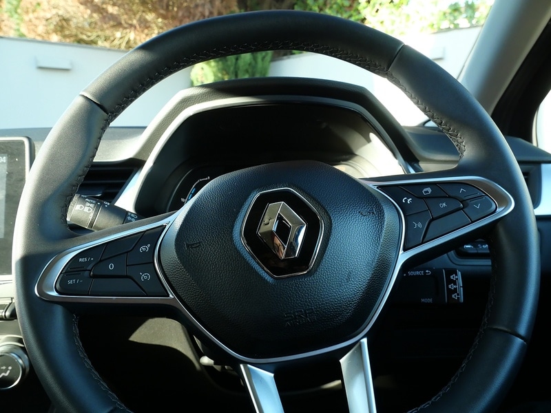 Used Renault Captur 2023 for sale - 76618238: Photo 25