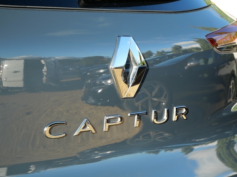 Used Renault Captur 2023 for sale - 76618238: Photo 30