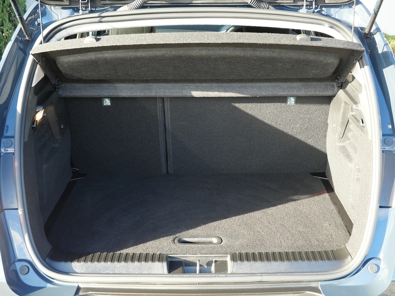 Used Renault Captur 2023 for sale - 76618238: Photo 32