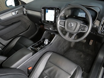 Used Volvo XC40 2022 for sale - 79023375: Photo