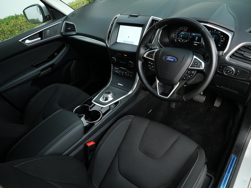 Used Ford S-Max 2023 for sale - 76547340: Photo 3