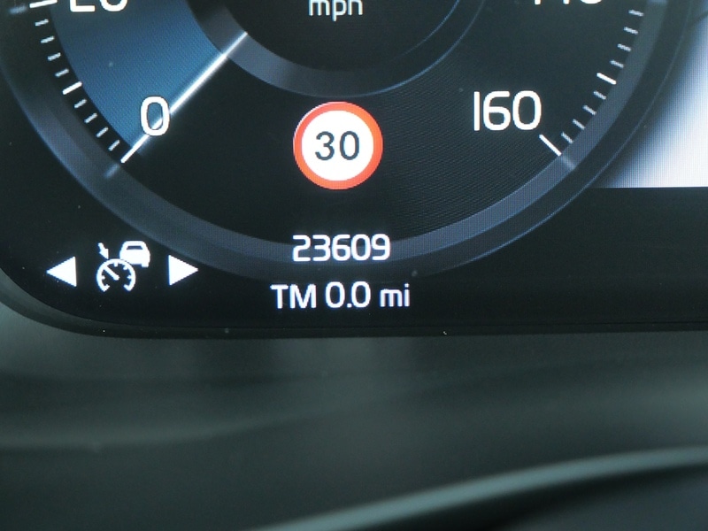 Used Volvo XC40 2020 for sale - 76346082: Photo 36