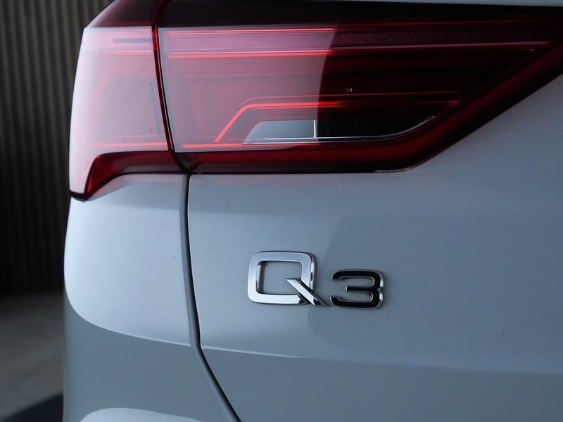 Used Audi Q3 2019 for sale - 77118205: Photo 33
