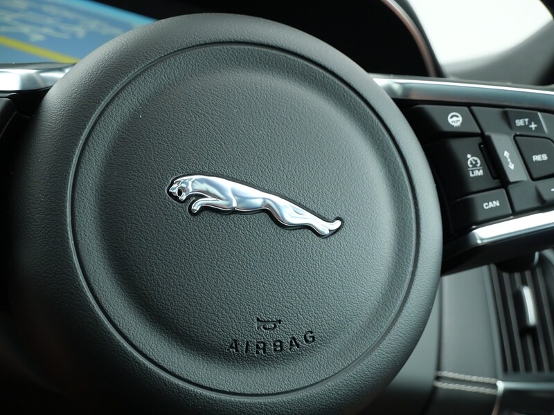 Used Jaguar E-Pace 2020 for sale - 76210996: Photo 27