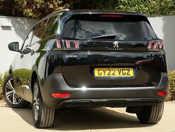 Used Peugeot 5008 2022 for sale - 75654820: Photo