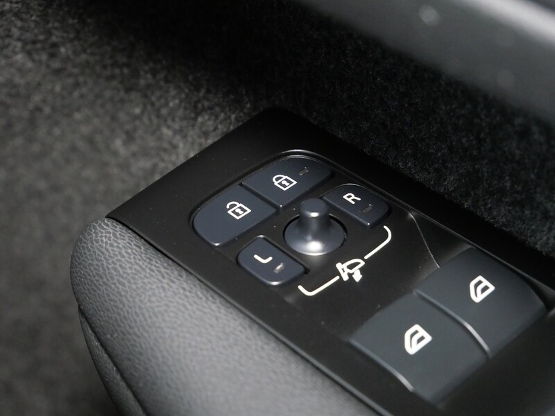 Used Volvo XC40 2022 for sale - 77840658: Photo 39