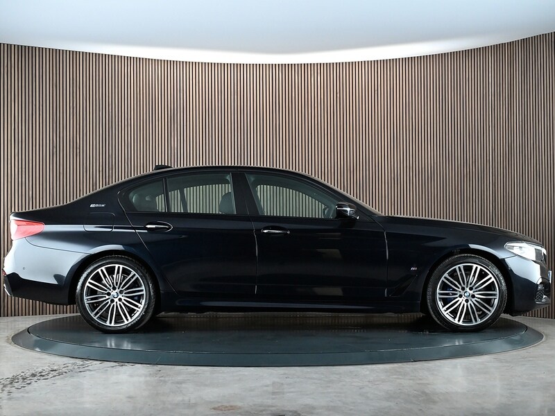 Used BMW 5 Series 2018 for sale - 77840725: Photo 11