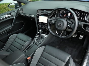 Used Volkswagen Golf 2020 for sale - 76267490: Photo