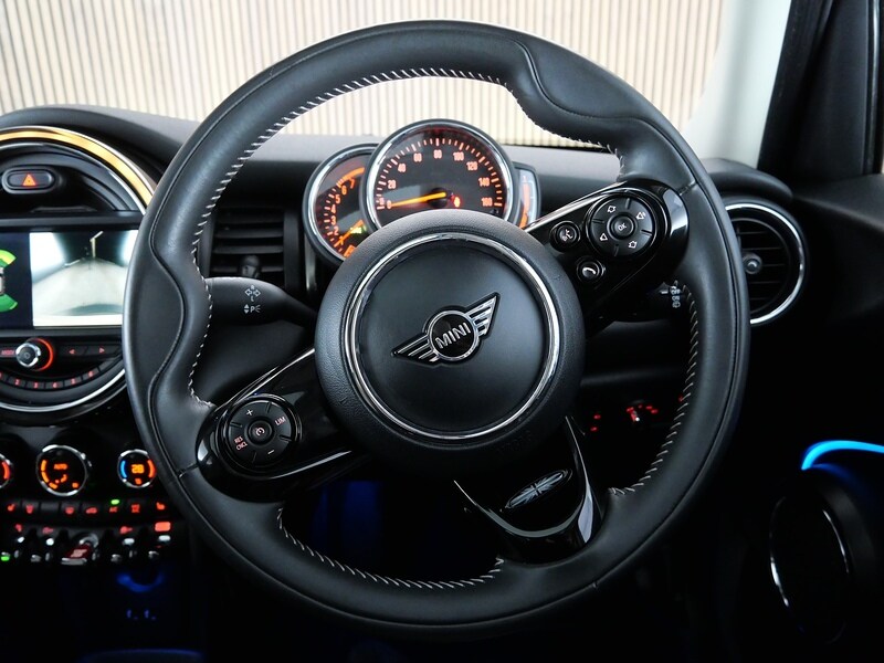 Used MINI Hatch 2018 for sale - 77840775: Photo 39