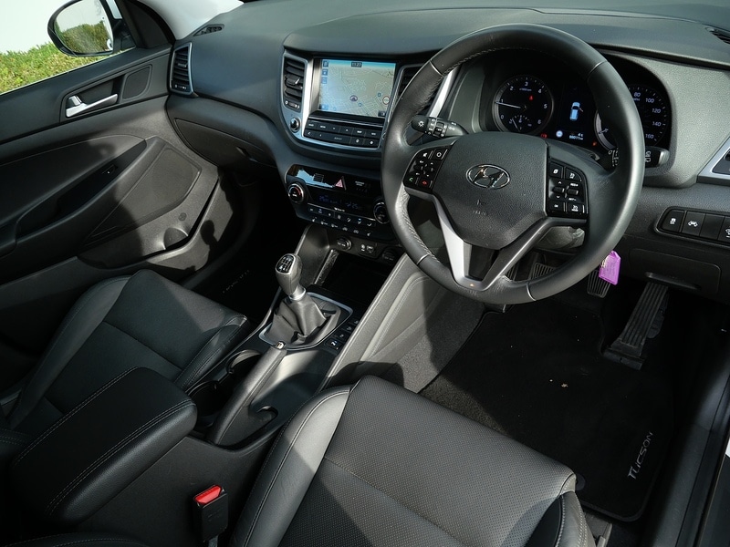 Used Hyundai TUCSON 2017 for sale - 76626841: Photo 3