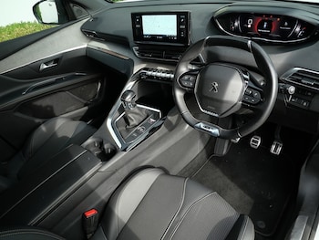 Used Peugeot 5008 2022 for sale - 76357081: Photo