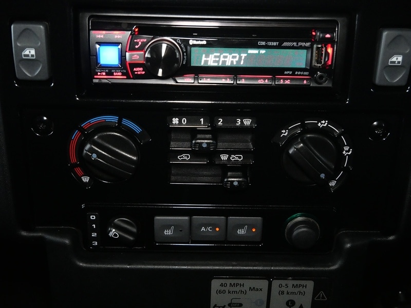 Used Land Rover Defender 2015 for sale - 77250878: Photo 13