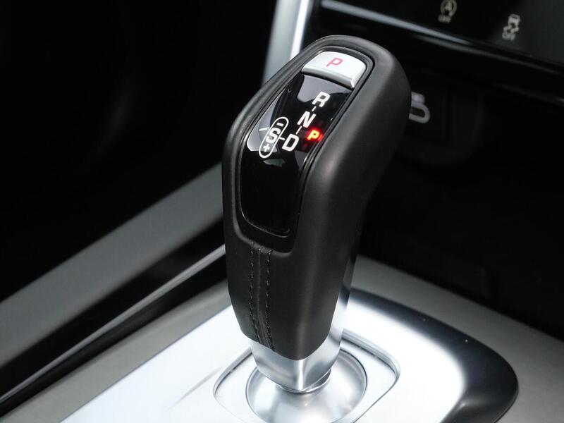 Used Land Rover Discovery Sport 2022 for sale - 77840749: Photo 41