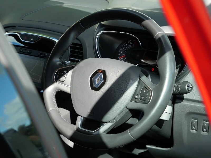 Used Renault Captur 2016 for sale - 76029770: Photo 12