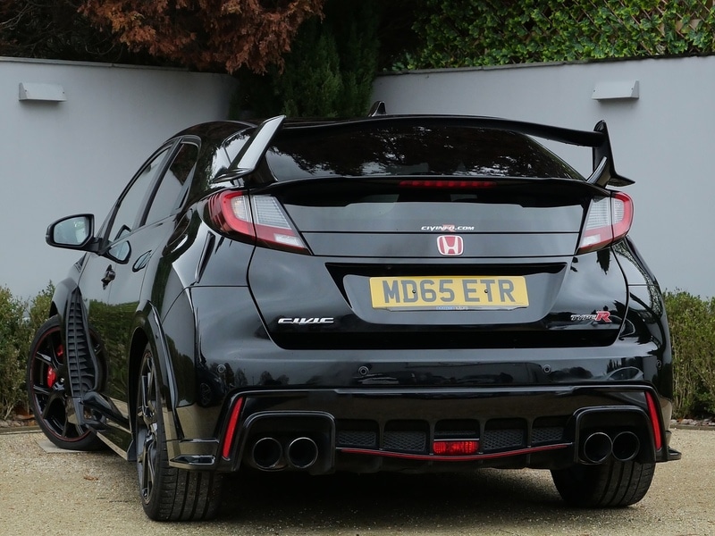 Used Honda Civic 2016 for sale - 76547343: Photo 2