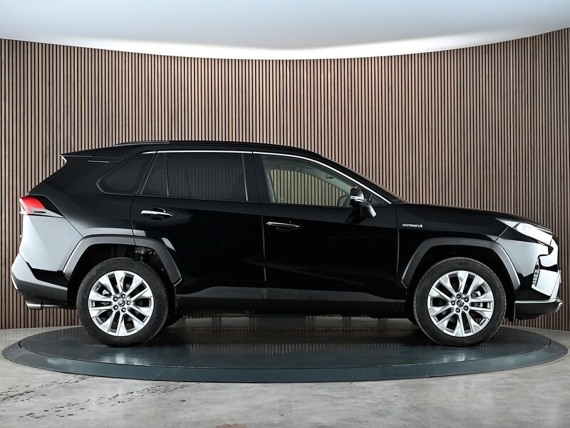 Used Toyota RAV4 2021 for sale - 77840767: Photo 11