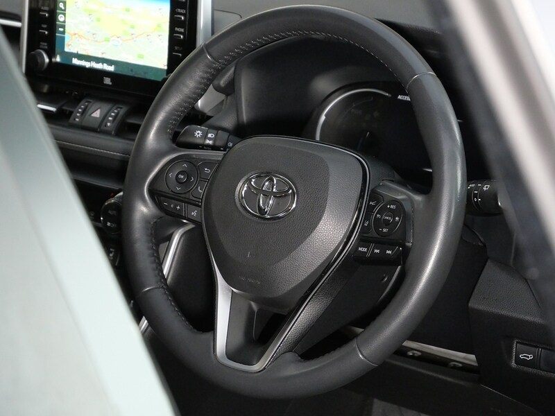 Used Toyota RAV4 2021 for sale - 77840767: Photo 24