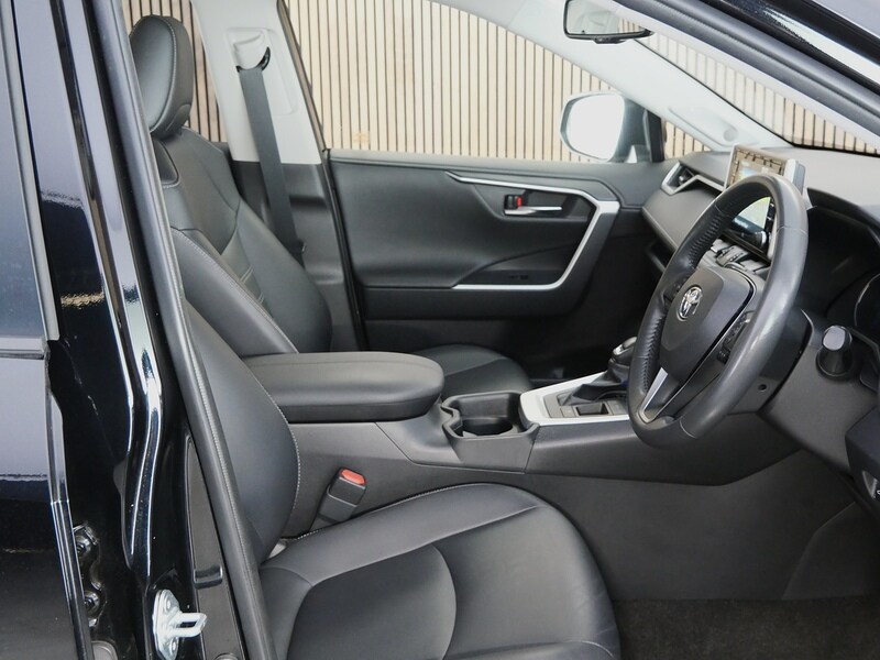 Used Toyota RAV4 2021 for sale - 77840767: Photo 32