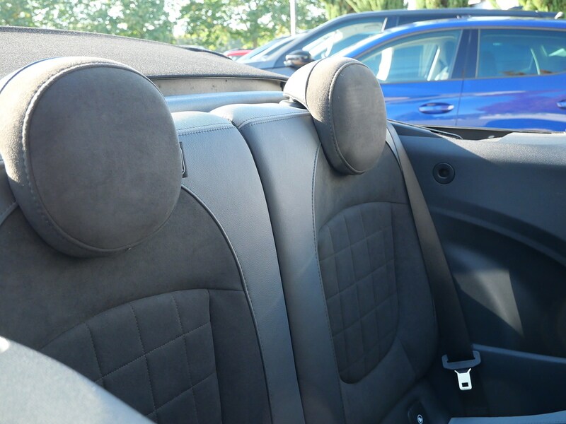 Used MINI Convertible 2021 for sale - 76357094: Photo 10