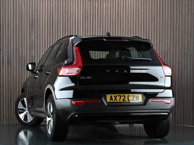 Used Volvo XC40 2022 for sale - 77213072: Photo 2