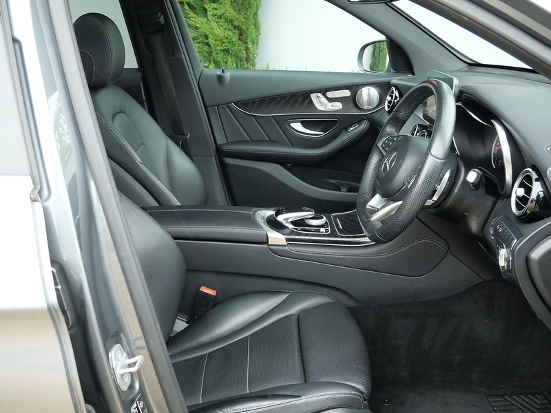 Used Mercedes-Benz GLC 2018 for sale - 76426353: Photo 18