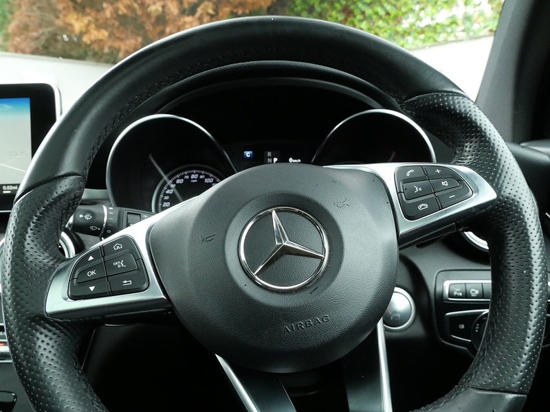 Used Mercedes-Benz GLC 2018 for sale - 76426353: Photo 25