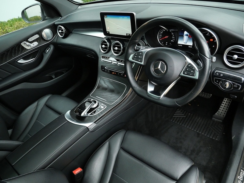 Used Mercedes-Benz GLC 2018 for sale - 76426353: Photo 3