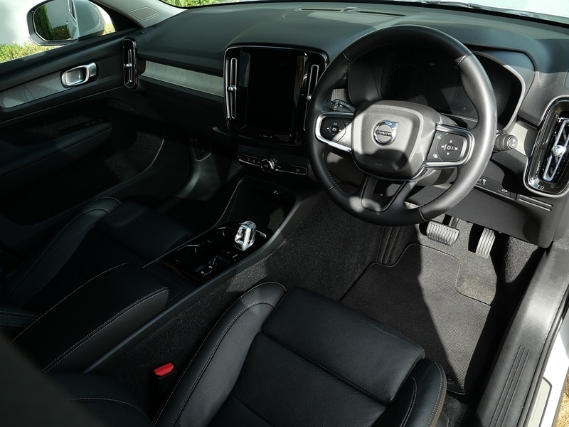 Used Volvo XC40 2020 for sale - 75961198: Photo 3
